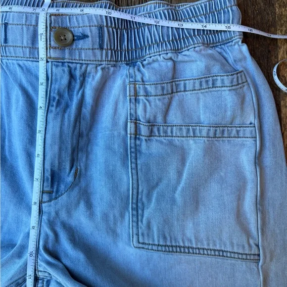 Lands’ End Lightweight Denim High Rise Relaxed Straight Pull On Pocket Jeans - Picture 9 of 10